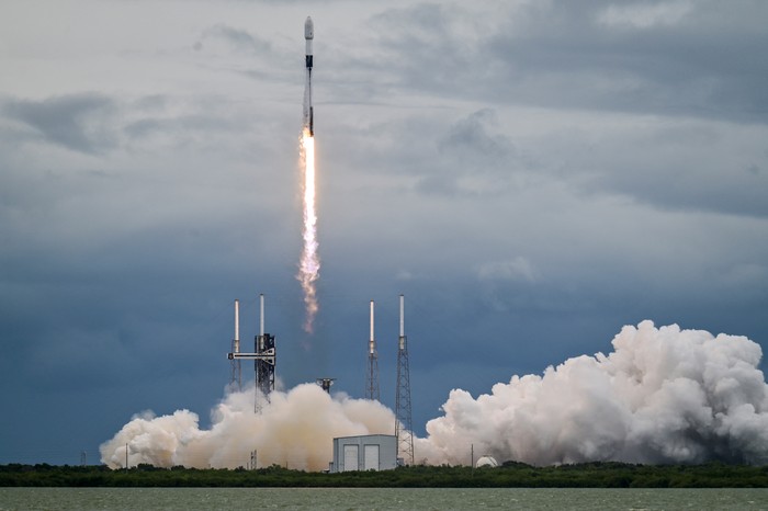 Tutup 2024, Roket Falcon 9 SpaceX Bakal Meluncur di Malam Tahun Baru