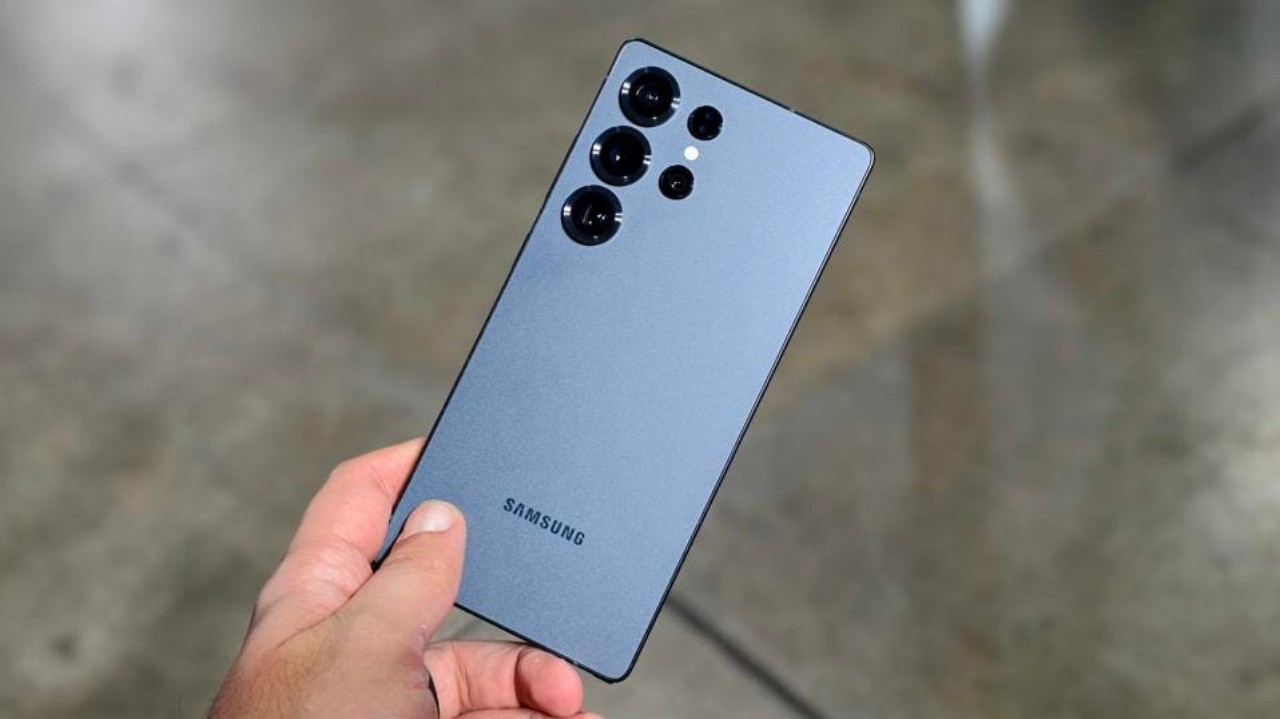 10 HP Samsung Terbaru, Harga dan Spek Februari 2025