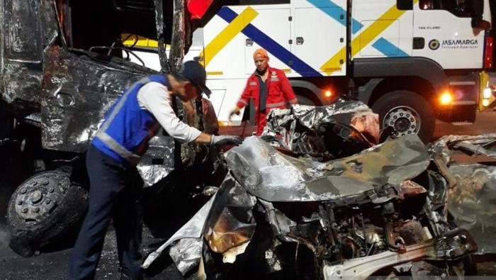 Innalillahi, Kecelakaan Maut Pintu Tol Ciawi Bikin Warganet Gemetar