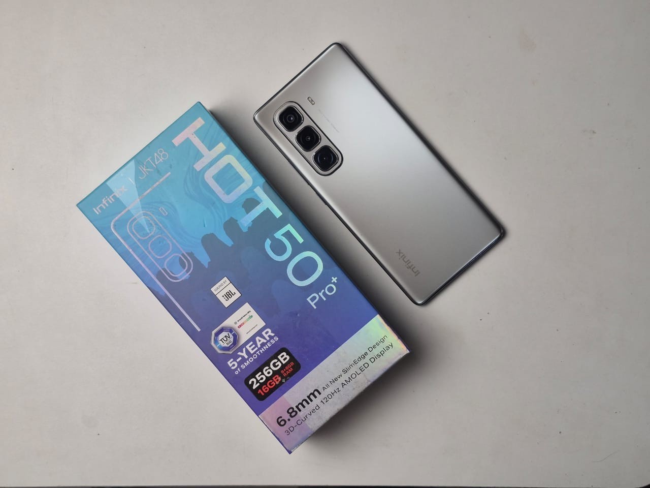 Review Infinix HOT 50 Pro+: HP Tipis, Kuat & Kaya Fitur