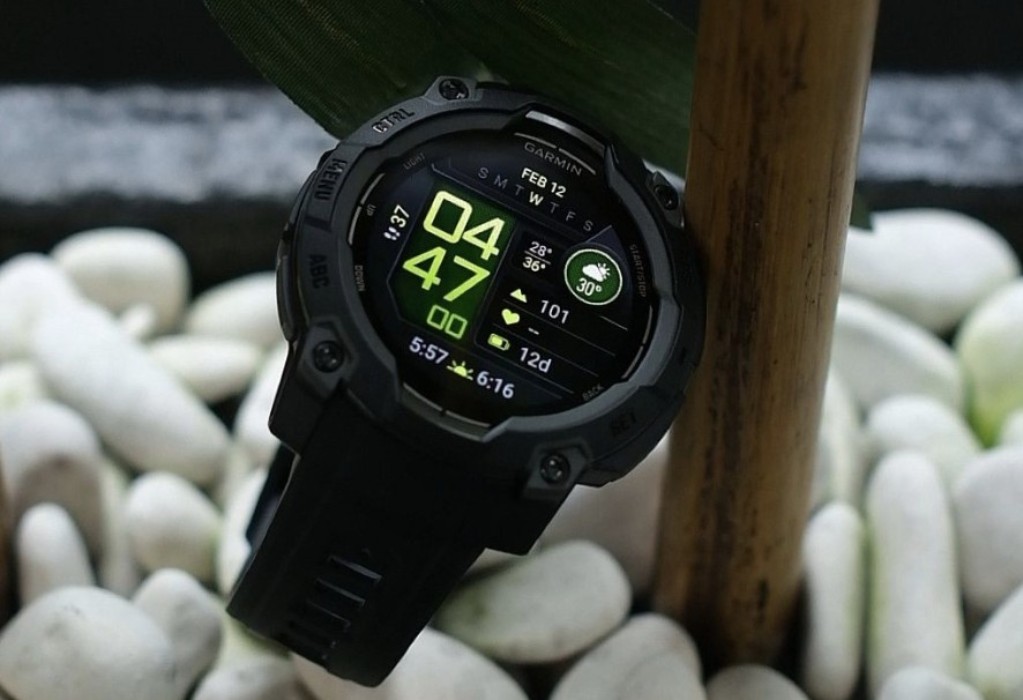 Review Garmin Instinct 3 AMOLED (45mm): Smartwatch Tangguh dengan Fitur Handal