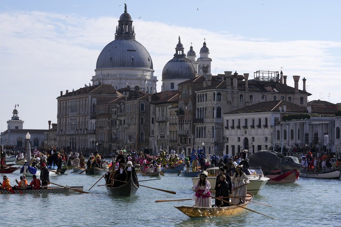 Huru-hara di Venesia Akibat Pernikahan Manusia Rp 3.654 T