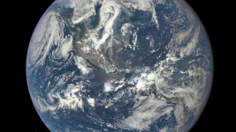 Bumi pun Bernapas dan Berdenyut Seperti Manusia