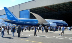 Rekam Jejak Boeing 787 Dreamliner, Aman Tapi...