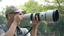 Review Lensa Sony 400-800, Asyik Dibawa Hunting Foto Outdoor