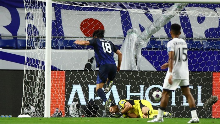 Timnas Indonesia Dibantai Jepang 0-6, Netizen Sindir Jam Rolex Prabowo