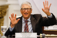Bill Gates Kritik Keras Trump Lucuti Bantuan Asing