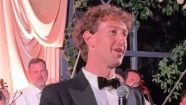 Perjudian Rp 245 Triliun Ala Mark Zuckerberg