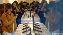 10 Model iPhone yang Punya Baterai Paling Awet di 2025