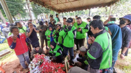 GoTo Santuni Keluarga Driver Affan, Adik Diberi Beasiswa