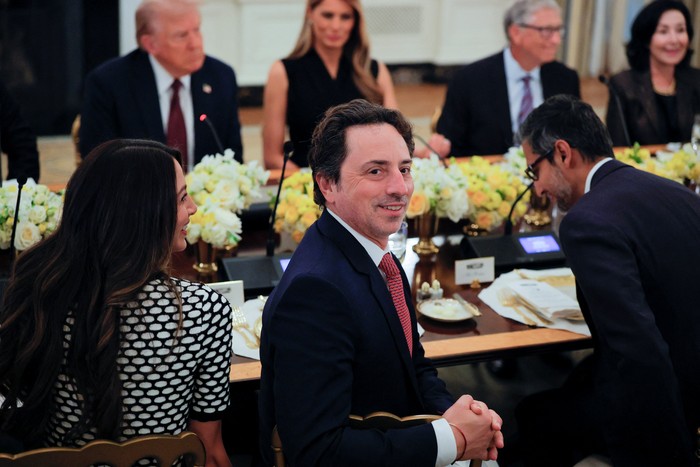 CEO Google Berterima Kasih dan Puja Puji Trump
