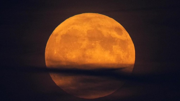 Gerhana Bulan Total Bisa Disaksikan Nanti Malam, Bukti Bahwa Bumi Bulat