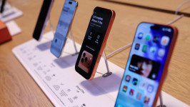 Ini Keuntungan Beli iPhone 17 di Indonesia Ketimbang Luar Negeri