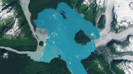 Pulau 'Baru' Muncul dari Es yang Mencair di Alaska